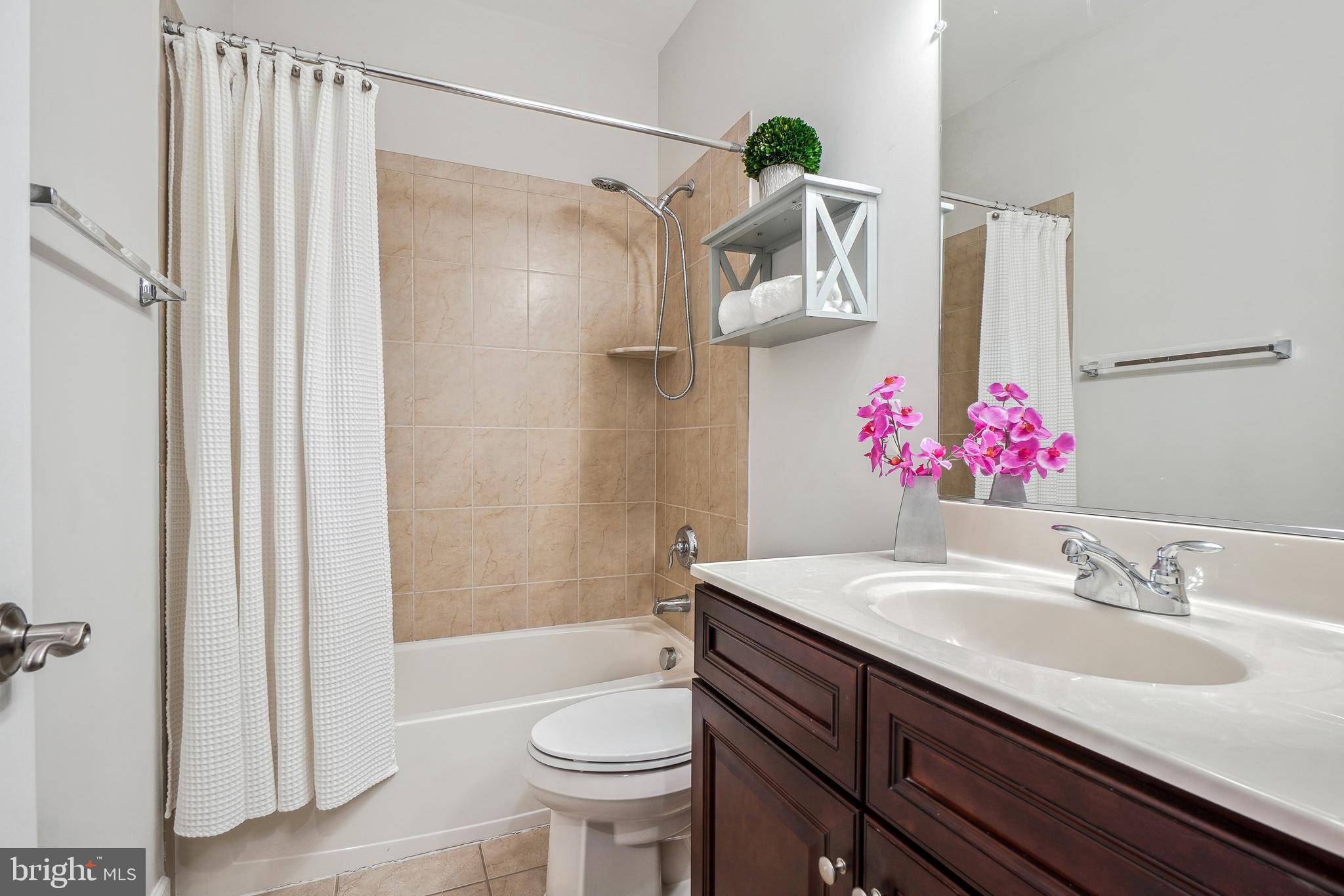 OVERLOOK - Residential