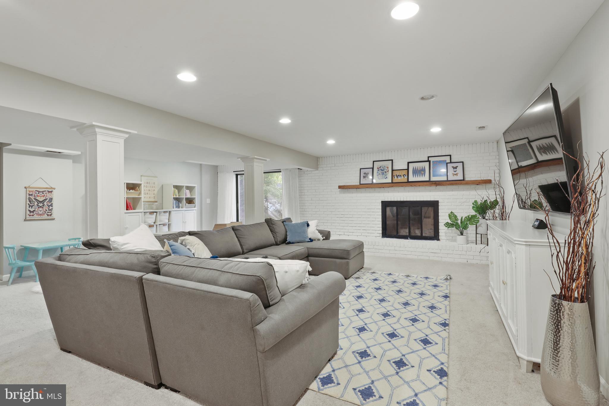 THE DOWNS - Residential