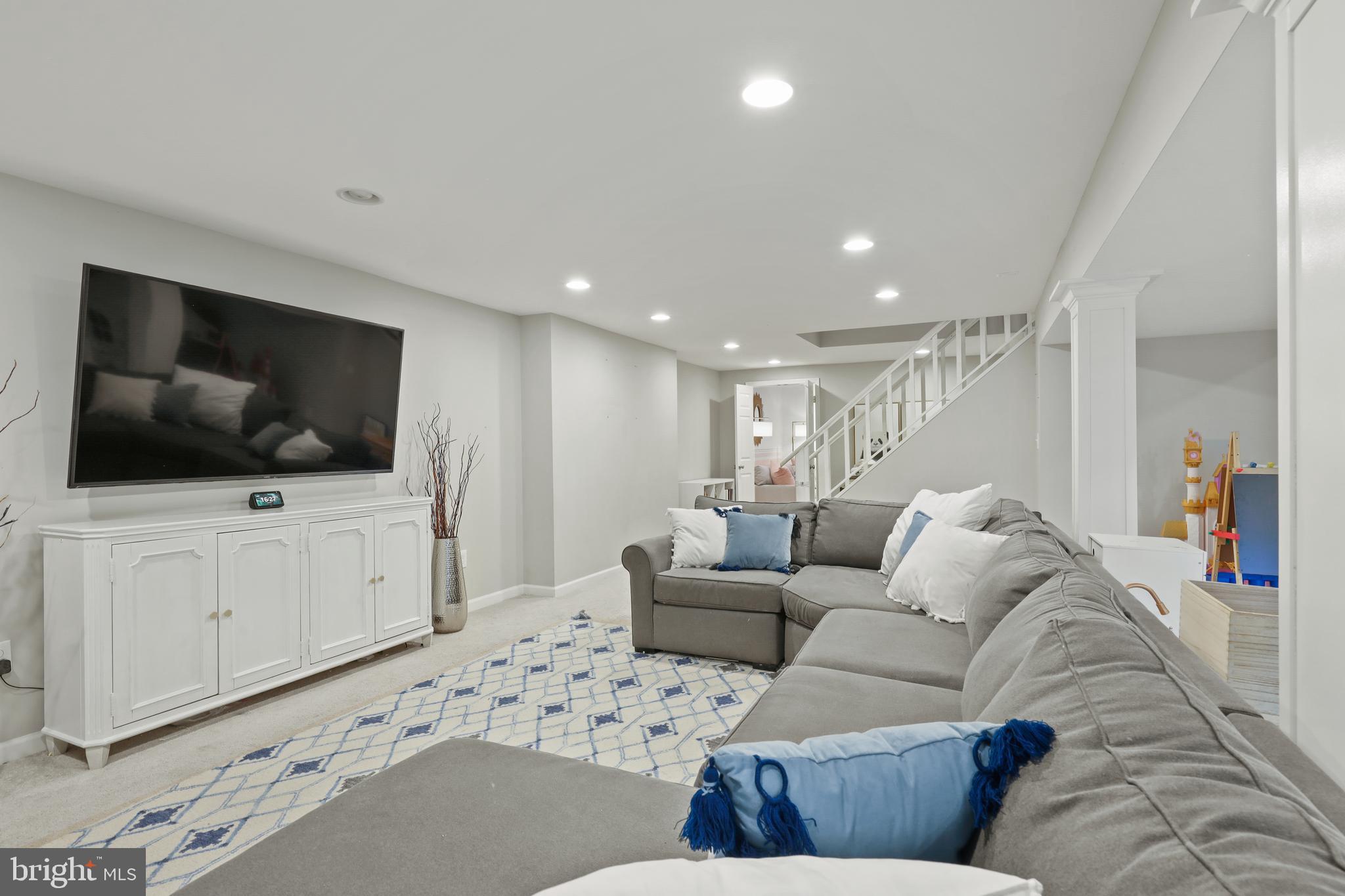 THE DOWNS - Residential