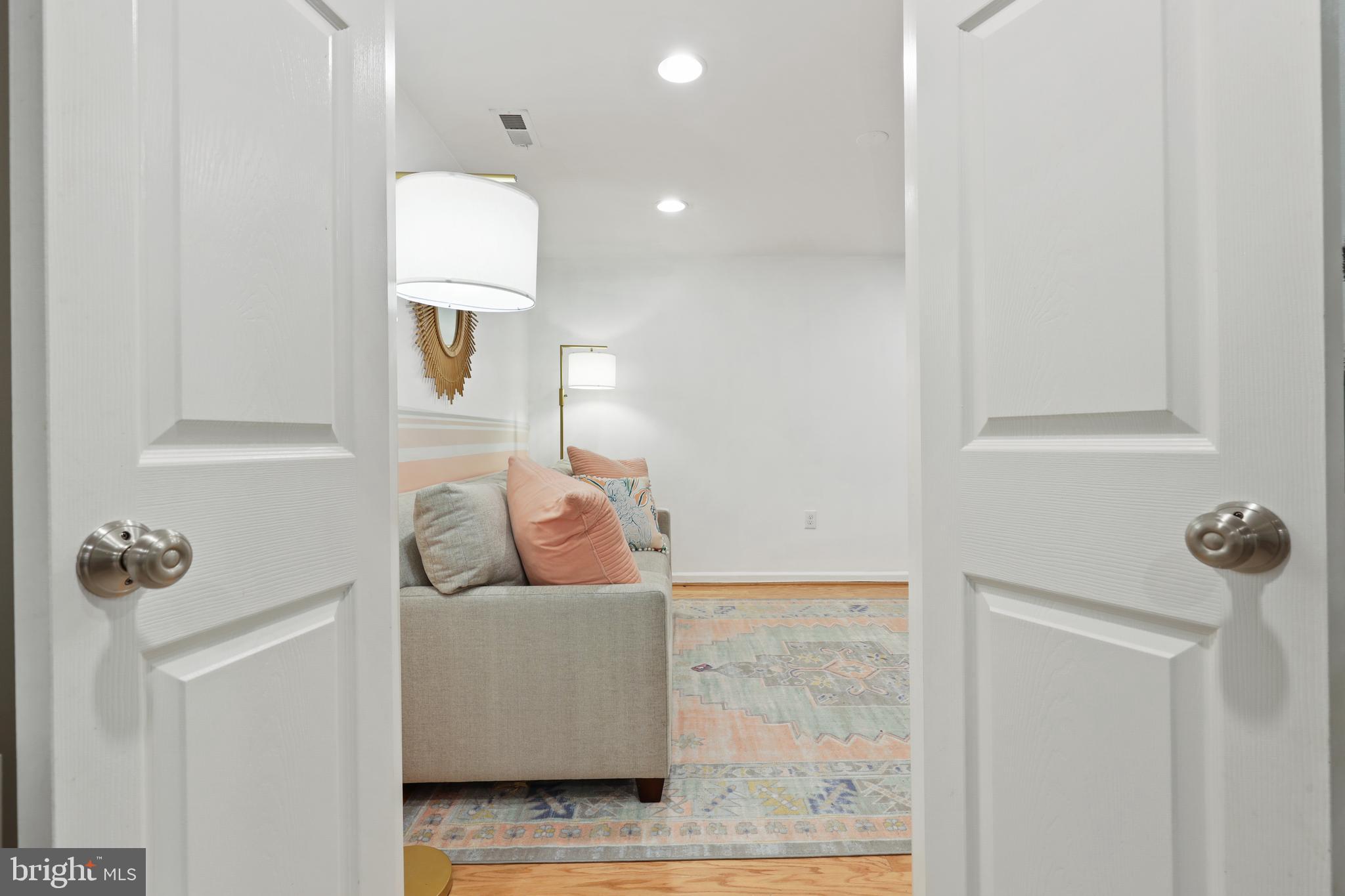 THE DOWNS - Residential