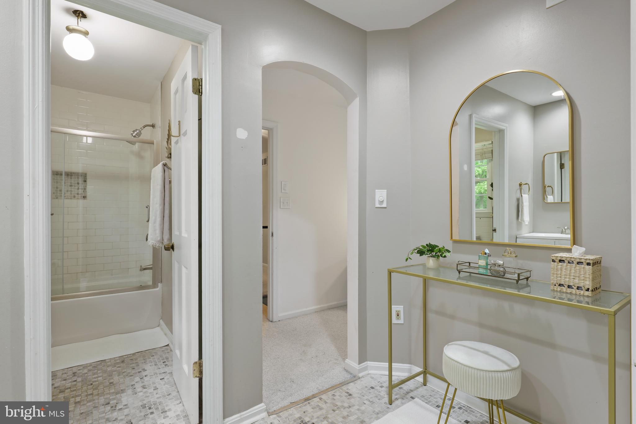 THE DOWNS - Residential