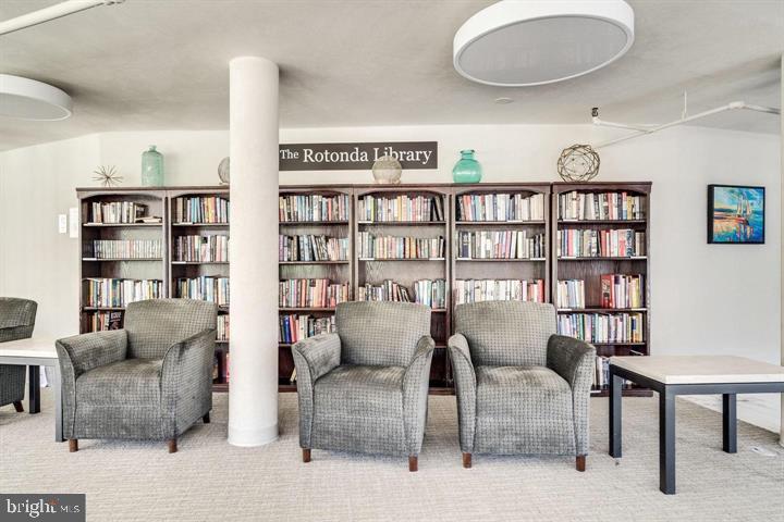 ROTONDA - Residential Lease