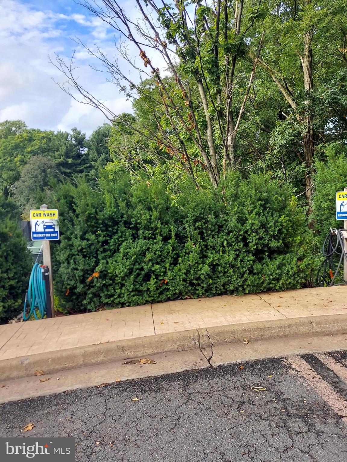 ROTONDA - Residential Lease