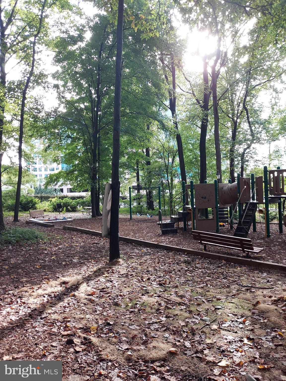 ROTONDA - Residential Lease