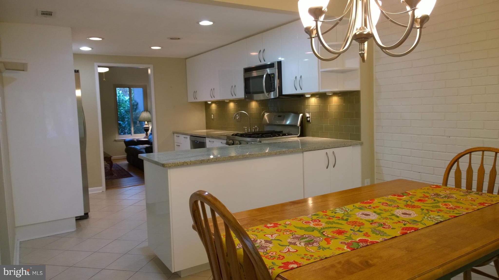 RESTON - Residential