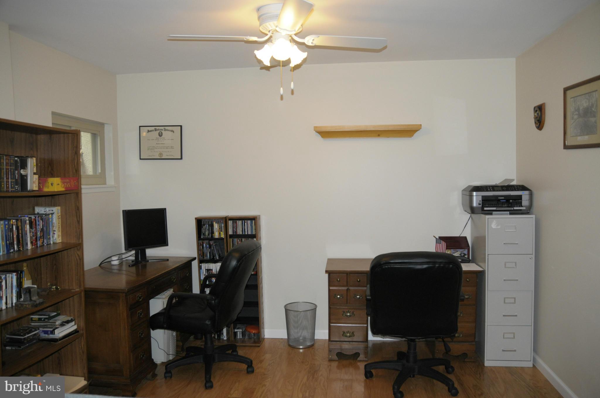 RESTON - Residential