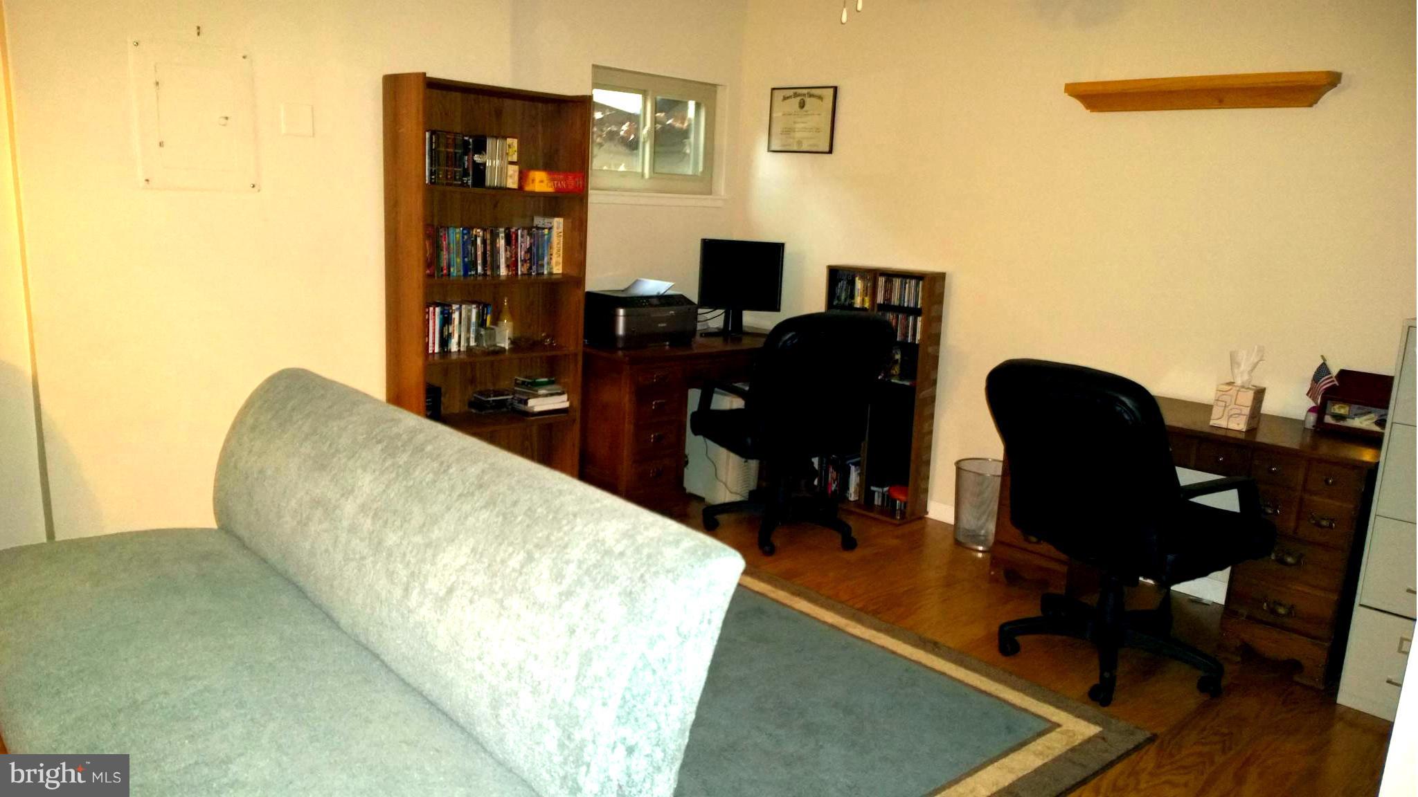 RESTON - Residential