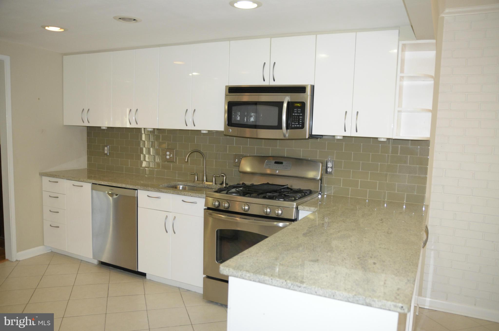 RESTON - Residential