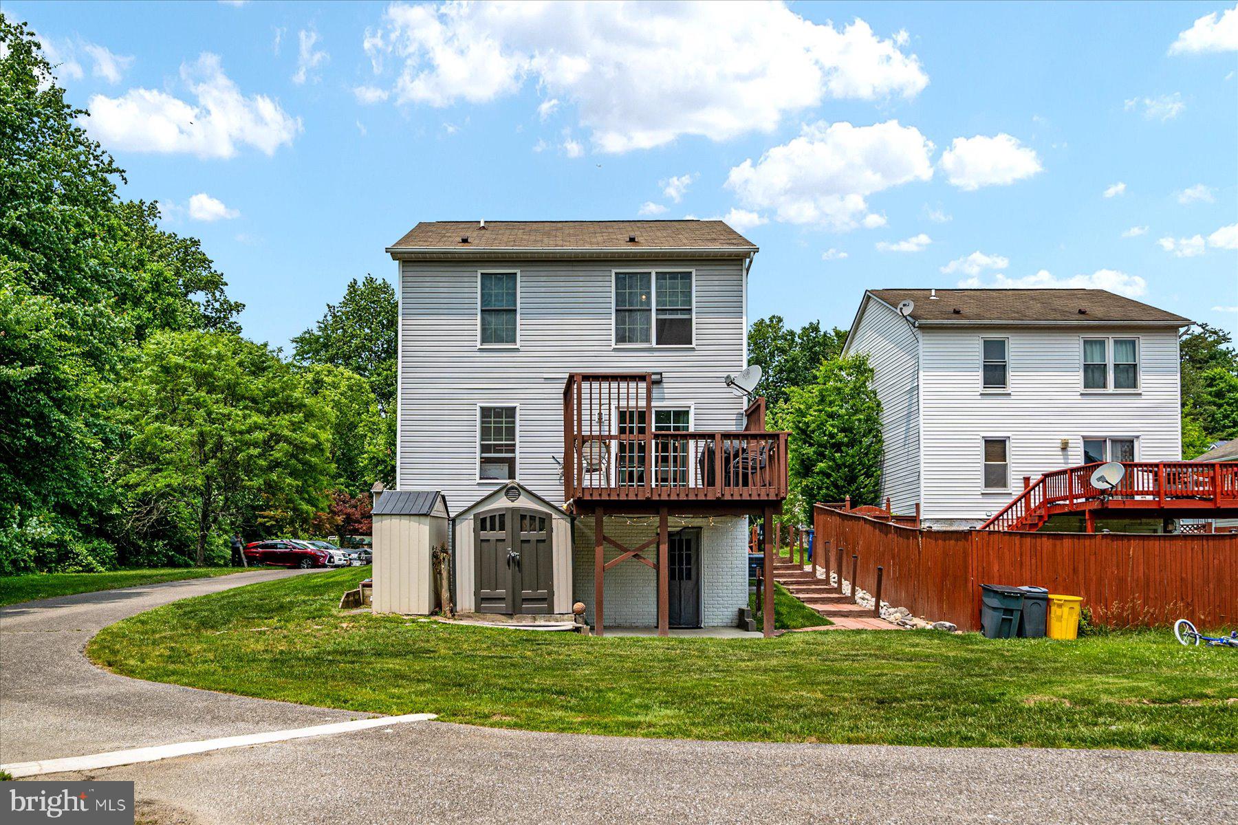 MEADOWRIDGE LANDING - Residential