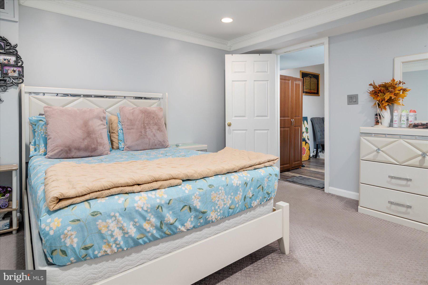 MEADOWRIDGE LANDING - Residential