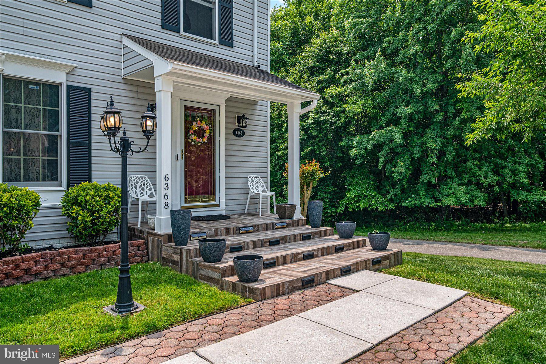 MEADOWRIDGE LANDING - Residential