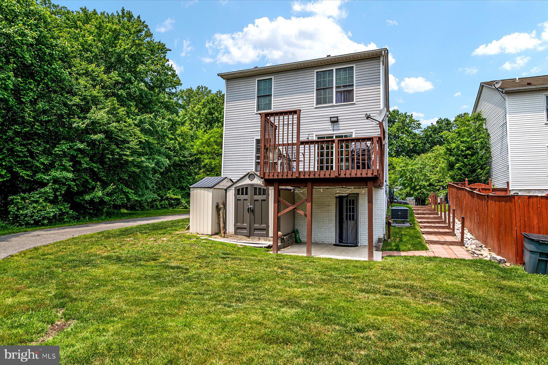 MEADOWRIDGE LANDING - Residential