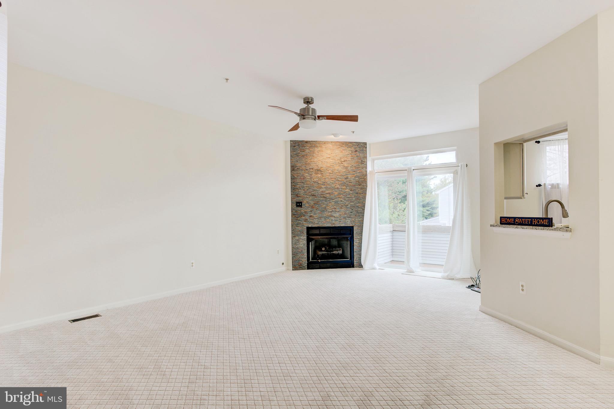 ASHBURN VILLAGE - Residential