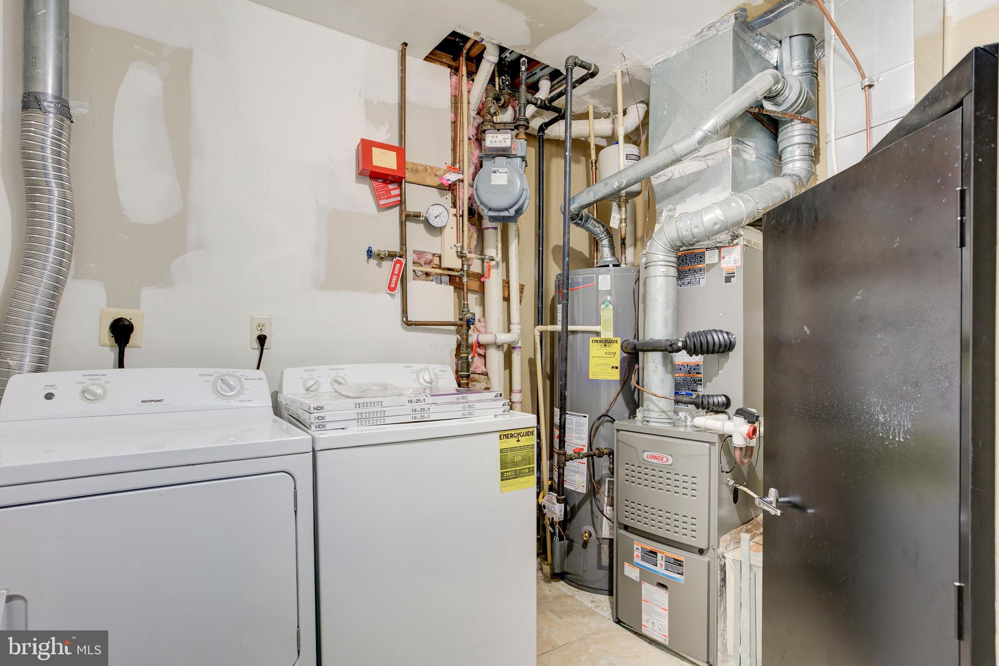 ASHBURN VILLAGE - Residential