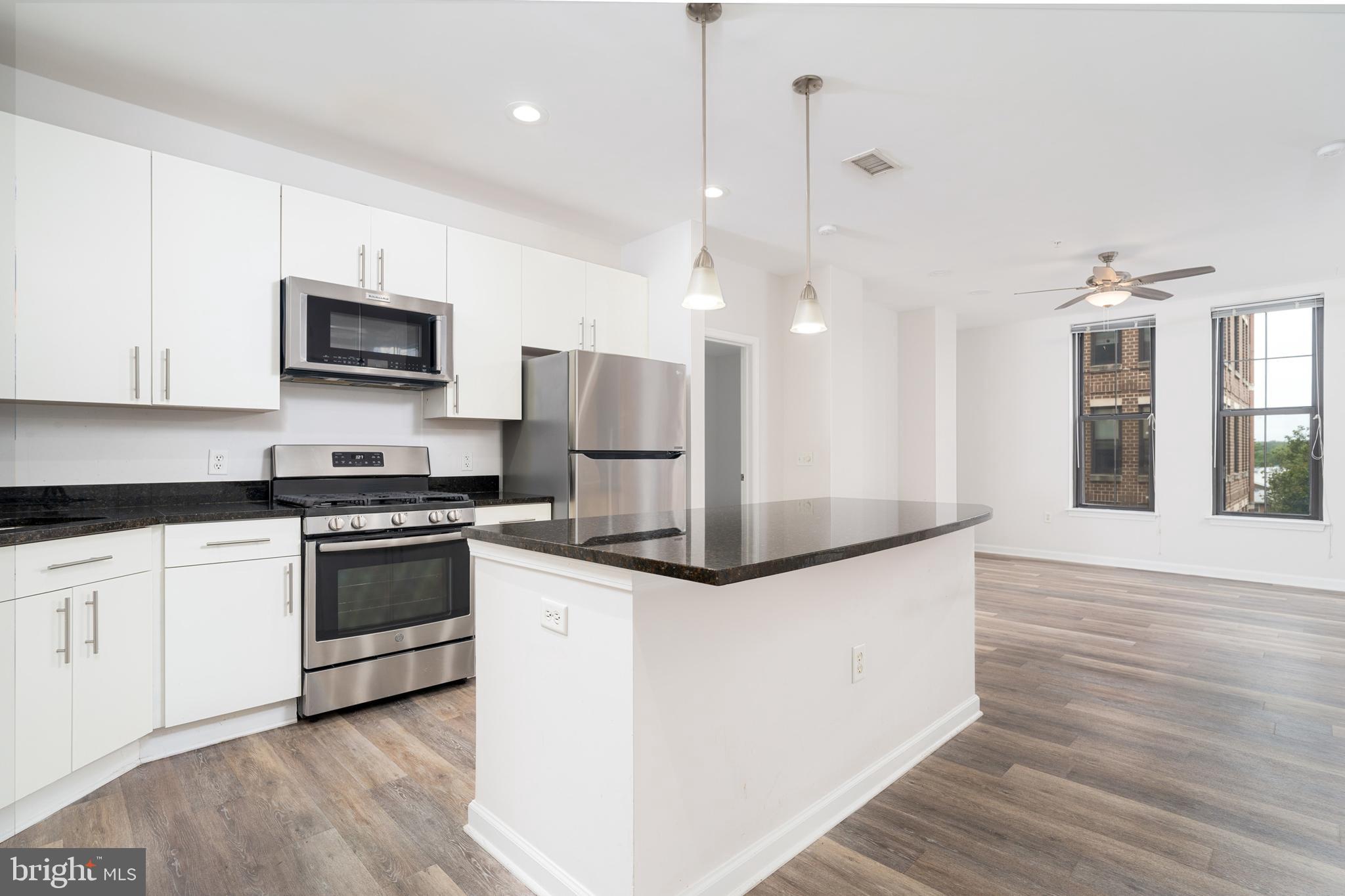 444 W BROAD STREET 401