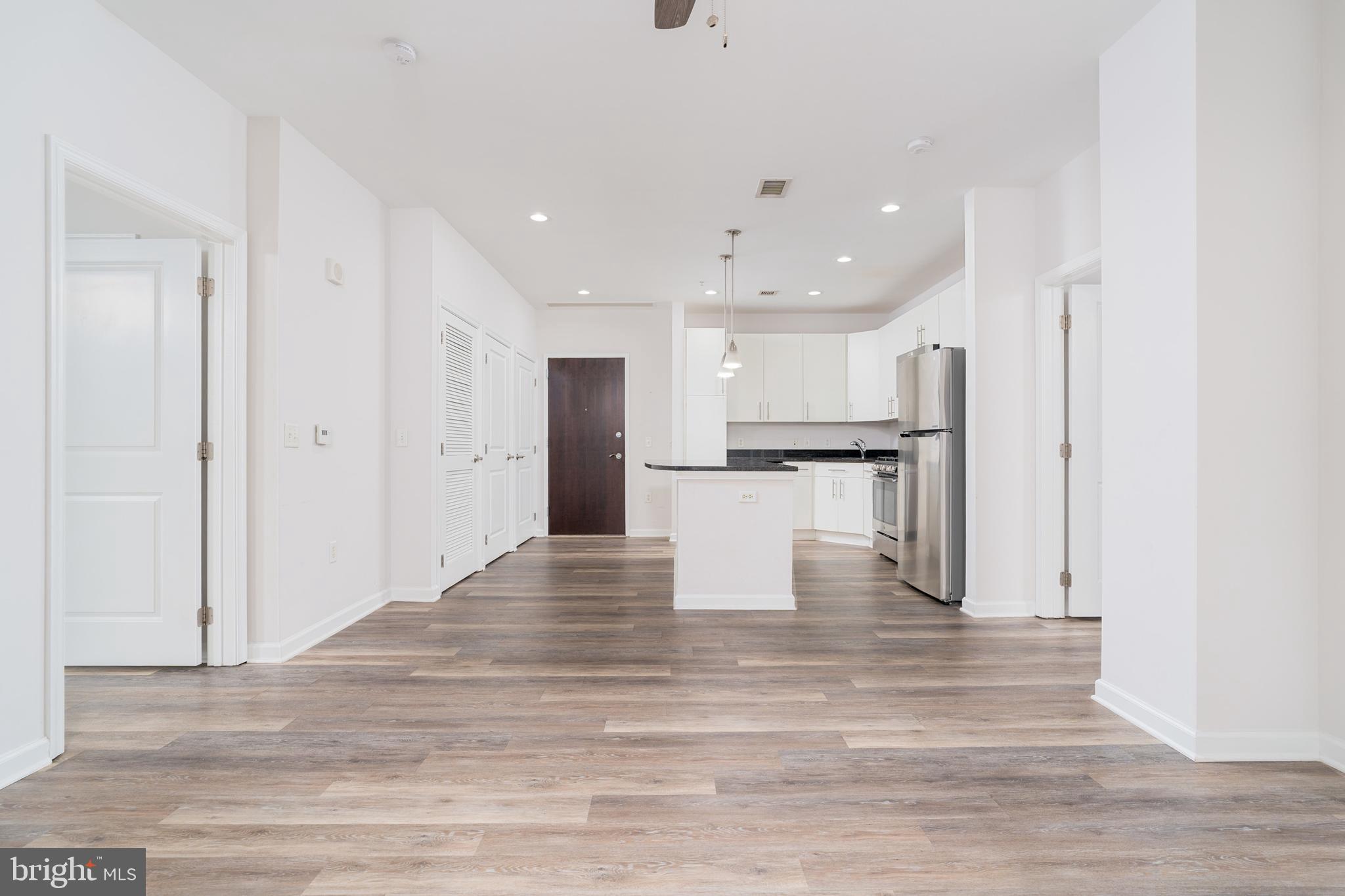 444 W BROAD STREET 401