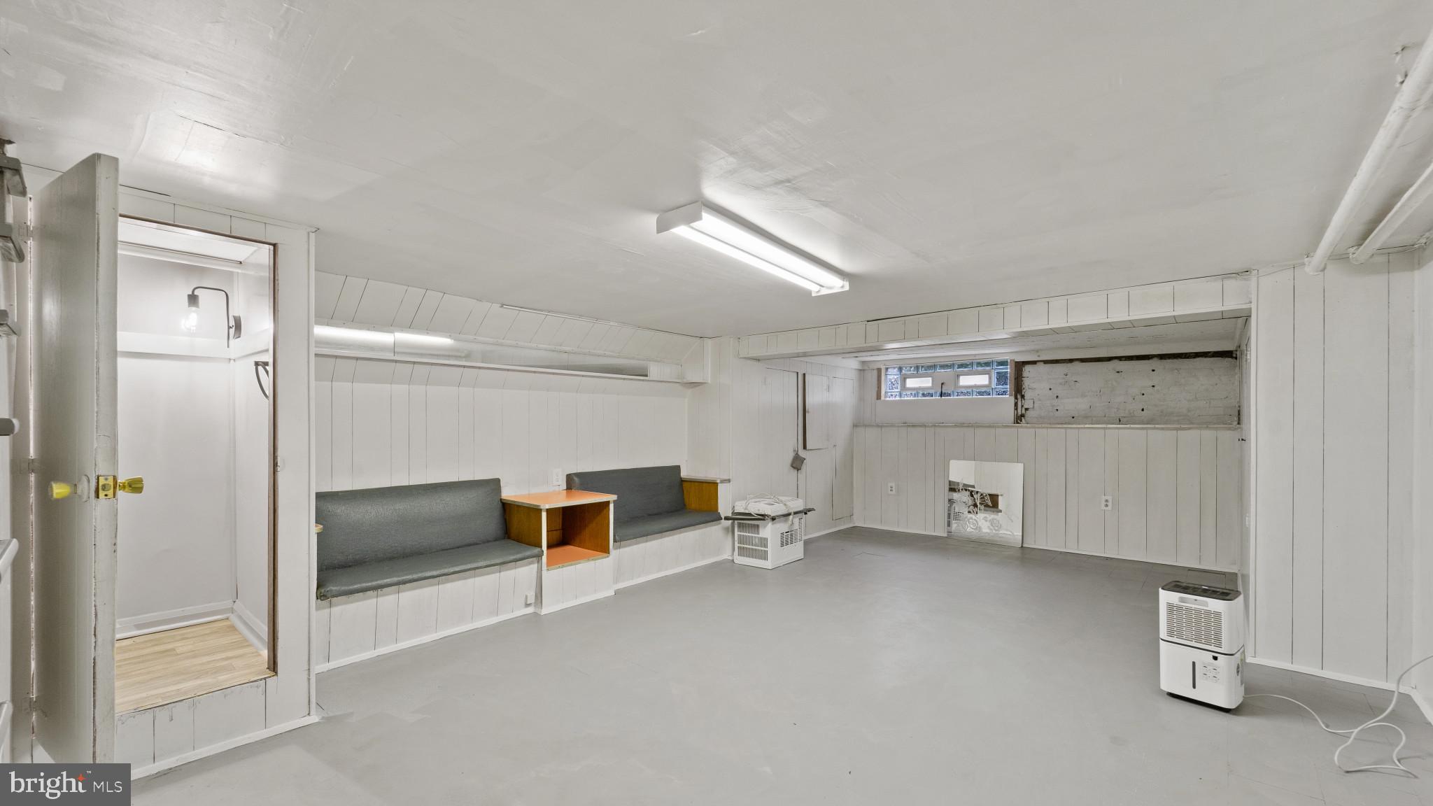 EDMONDSON - Residential Lease