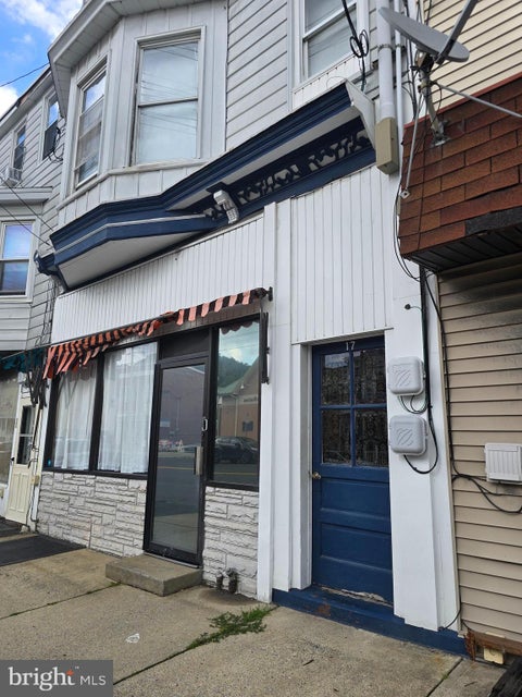 Condo For Rent - 17 N 2nd Street<br/> Schuylkill County, SAINT CLAIR, PA 17970