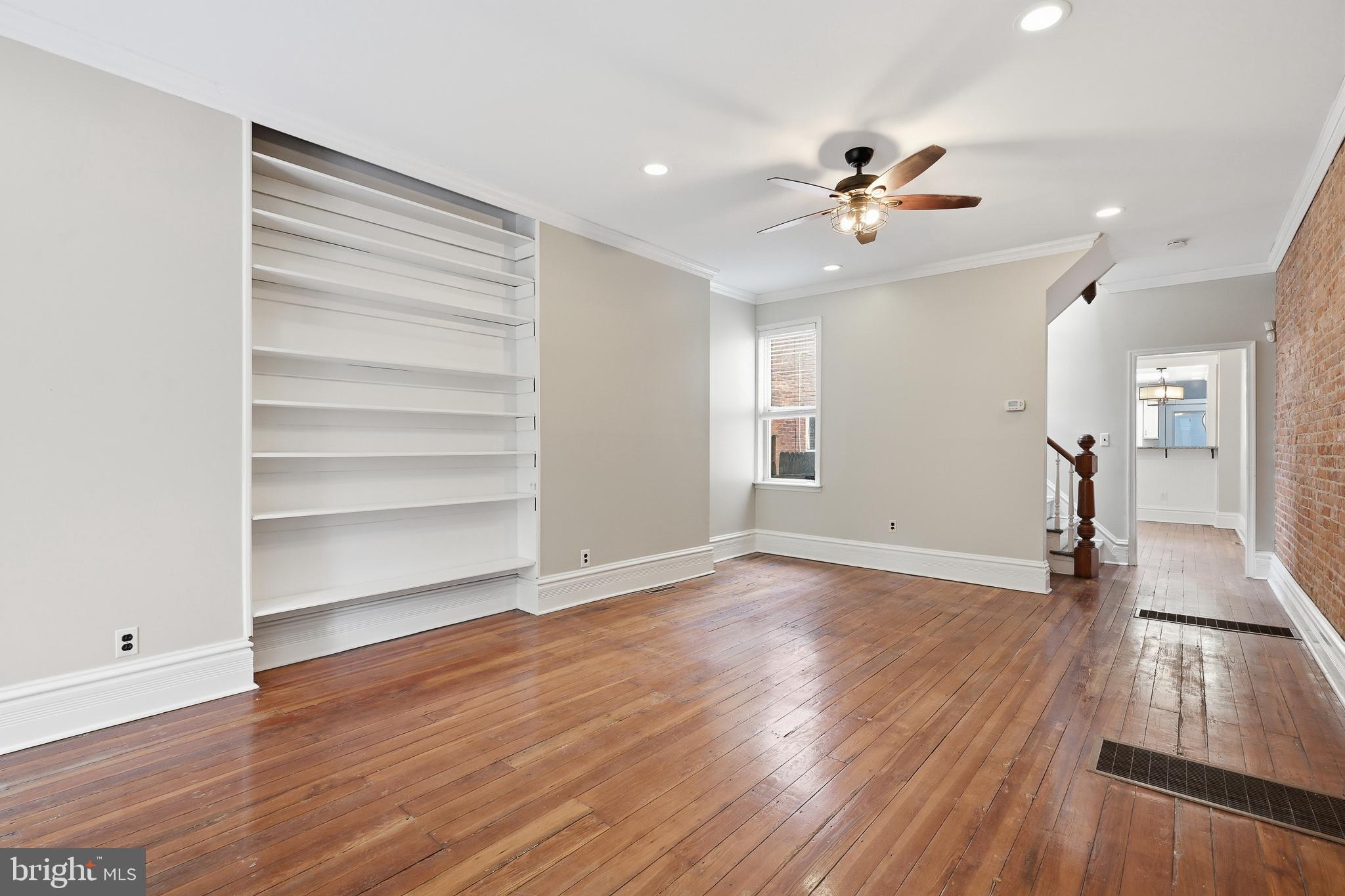 1012 KIRK AVENUE