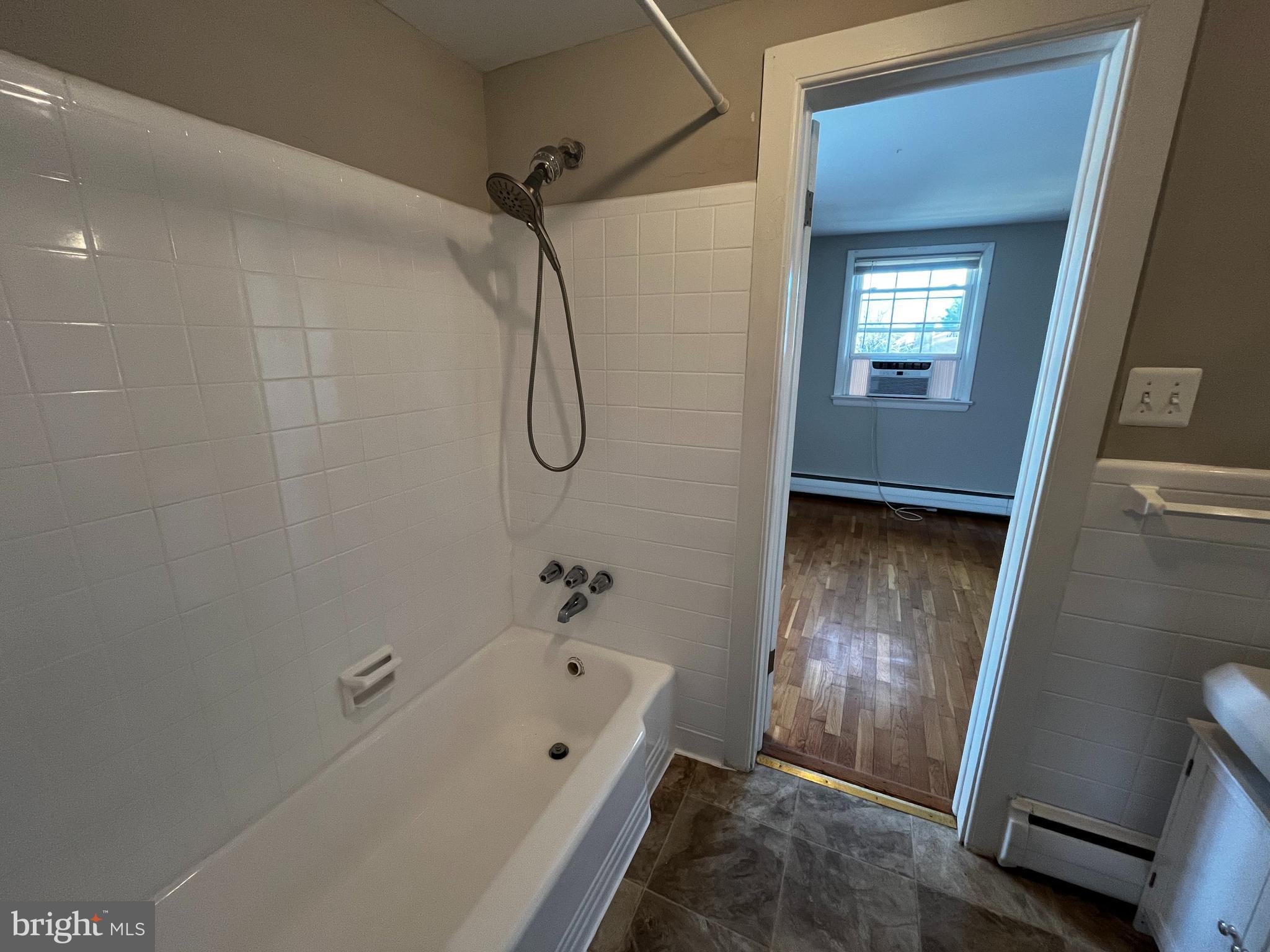 WINCHESTER CITY - Residential Lease