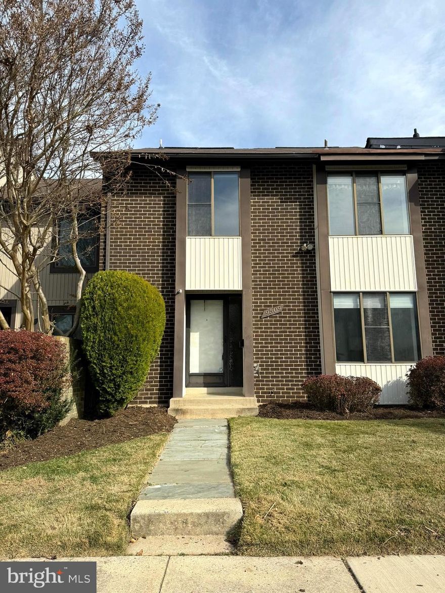 Step inside this spacious townhouse to find living area that's perfect for both relaxation and entertaining in the heart of Montgomery Village. This 3 bedroom townhouse in Montgomery Village’s Arrowhead community has large rooms and plenty of living space. Upstairs you will find three nicely sized bedrooms including a main bedroom with an ensuite.  The main bedroom boasts relaxation with a balcony off of the master bedroom overlooking the backyard.  The finished basement provides additional rooms and living and entertaining space.   

As a resident of this Montgomery Village gem, you'll have access to a range of community amenities, including parks, walking trails, a pool, a welcoming clubhouse, and so much more. There is off-street private parking and only minutes to I270, ICC, 355 and to shopping, retail stores and restaurants.
