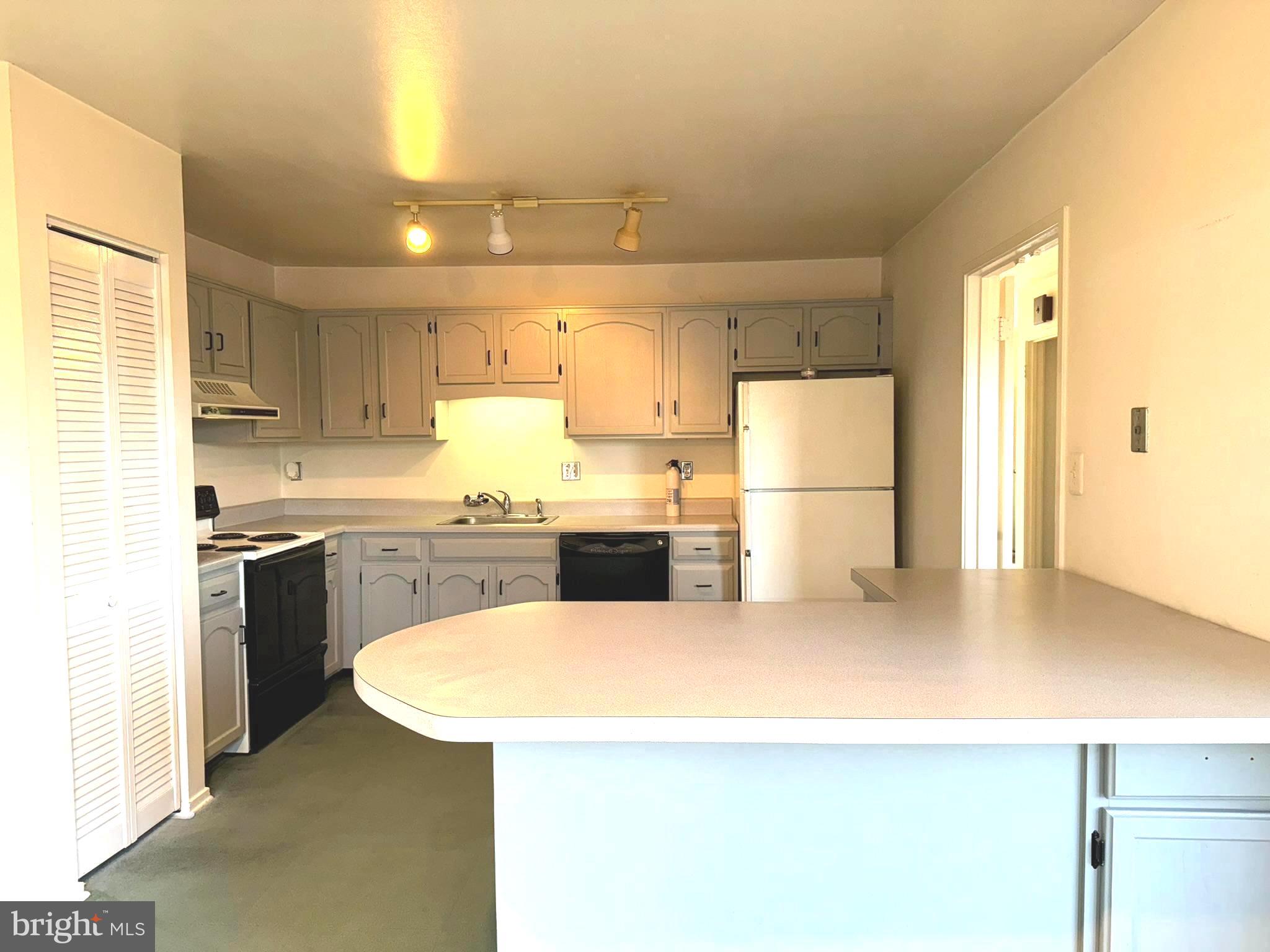 ARROWHEAD - Residential