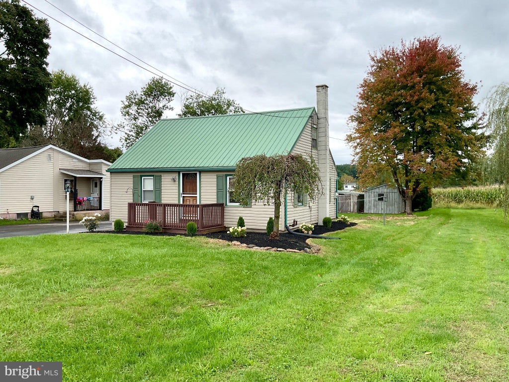 Photo of 641 N Farmersville Road, EPHRATA, PA 17522 (MLS # PALA2095594)