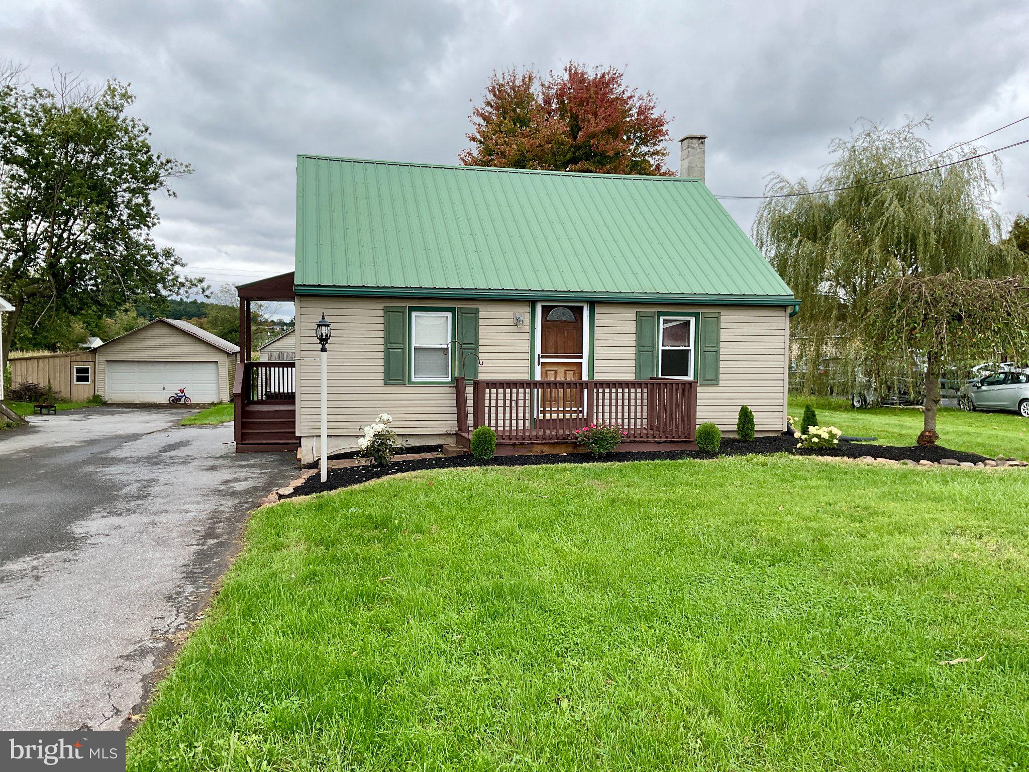 641 N FARMERSVILLE ROAD