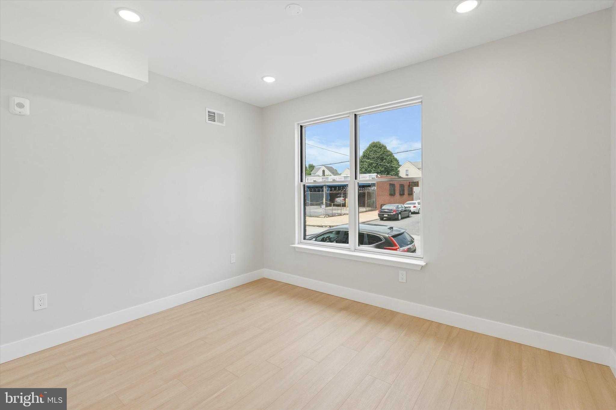 520 W SUSQUEHANNA AVENUE 2