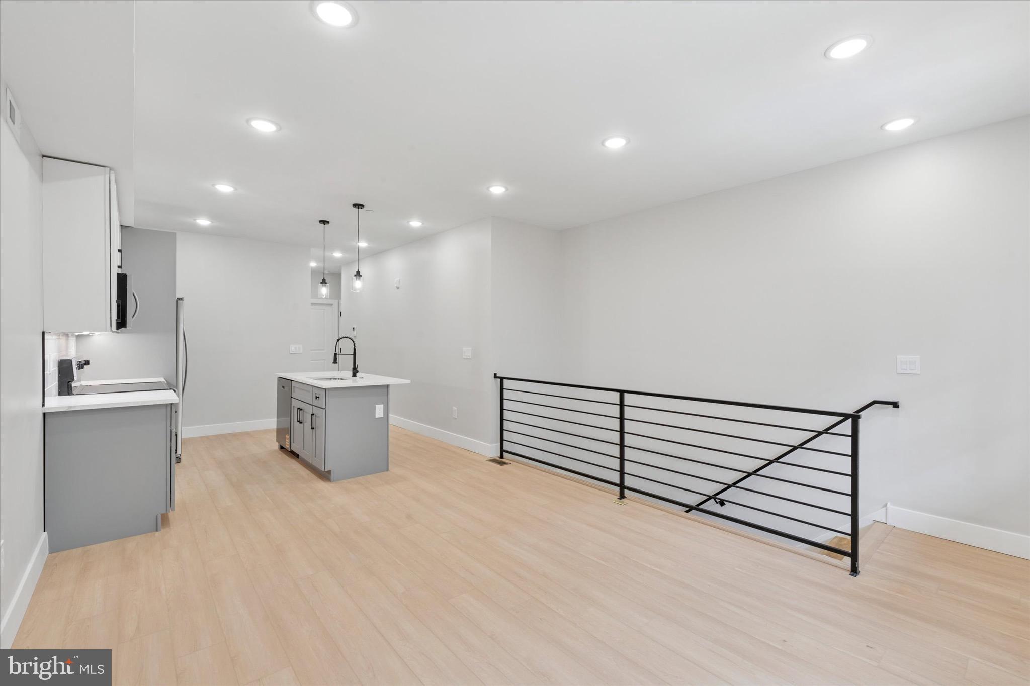 520 W SUSQUEHANNA AVENUE 2