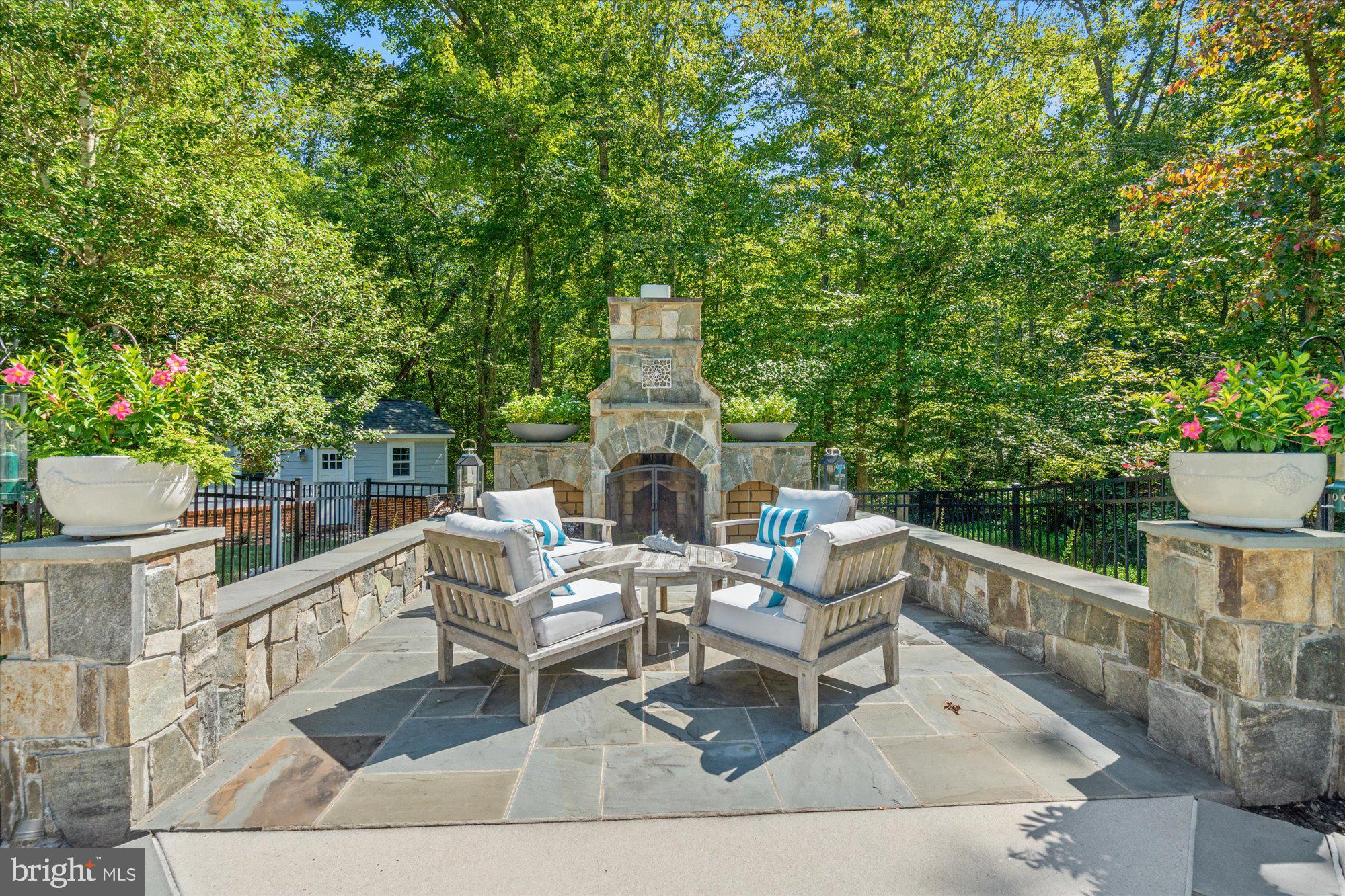 THE CLOISTERS - Residential