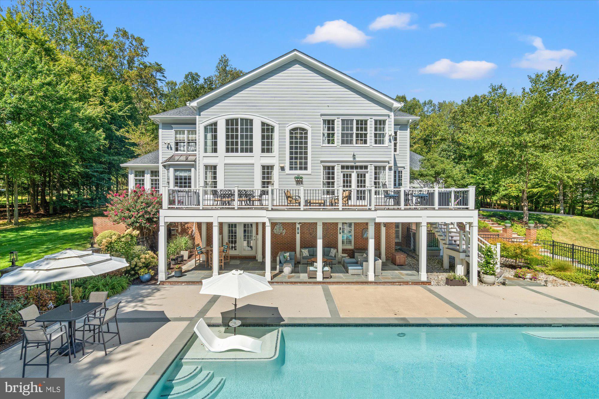 THE CLOISTERS - Residential