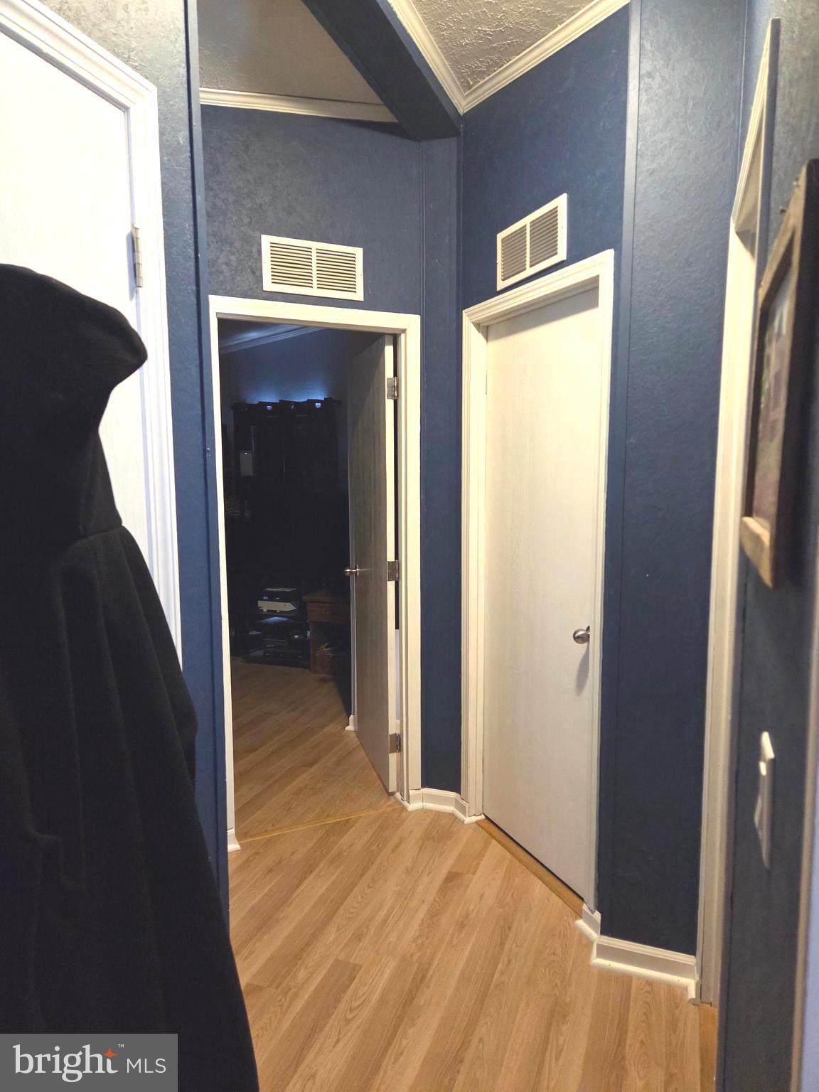 HEBRON WOODS - Residential