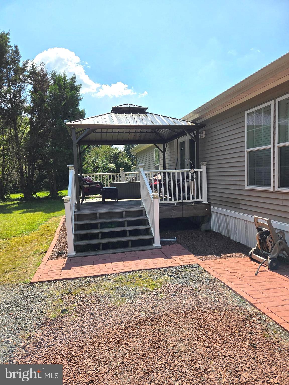 HEBRON WOODS - Residential