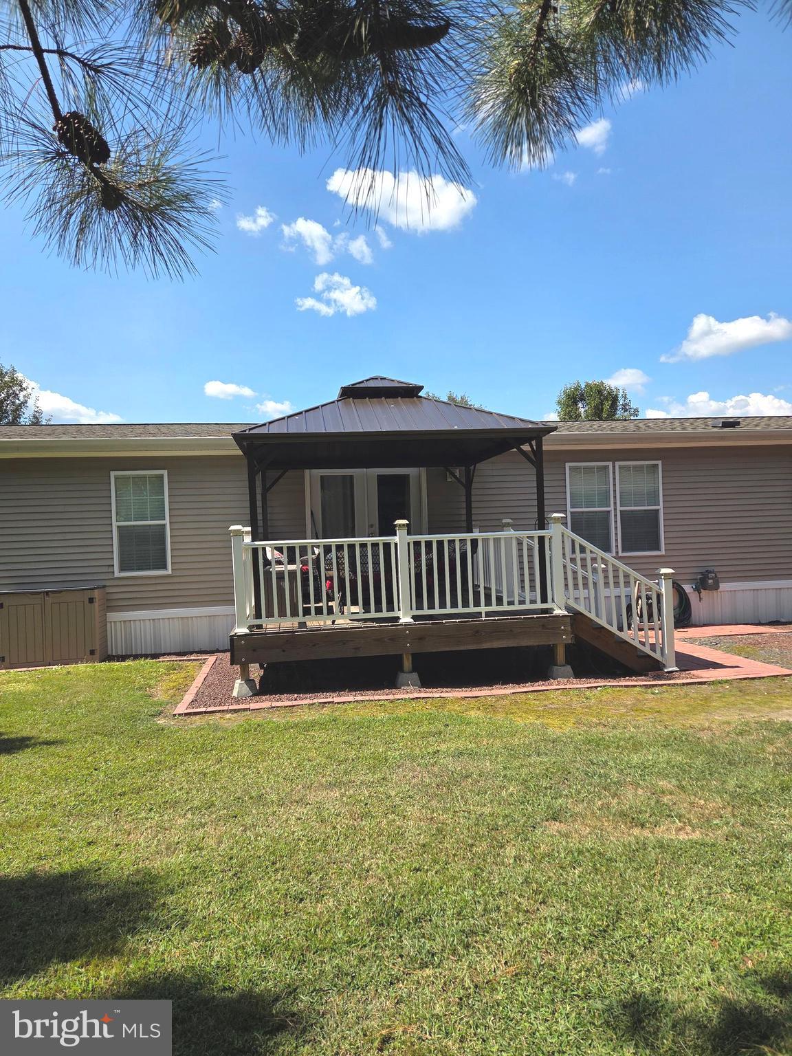 HEBRON WOODS - Residential