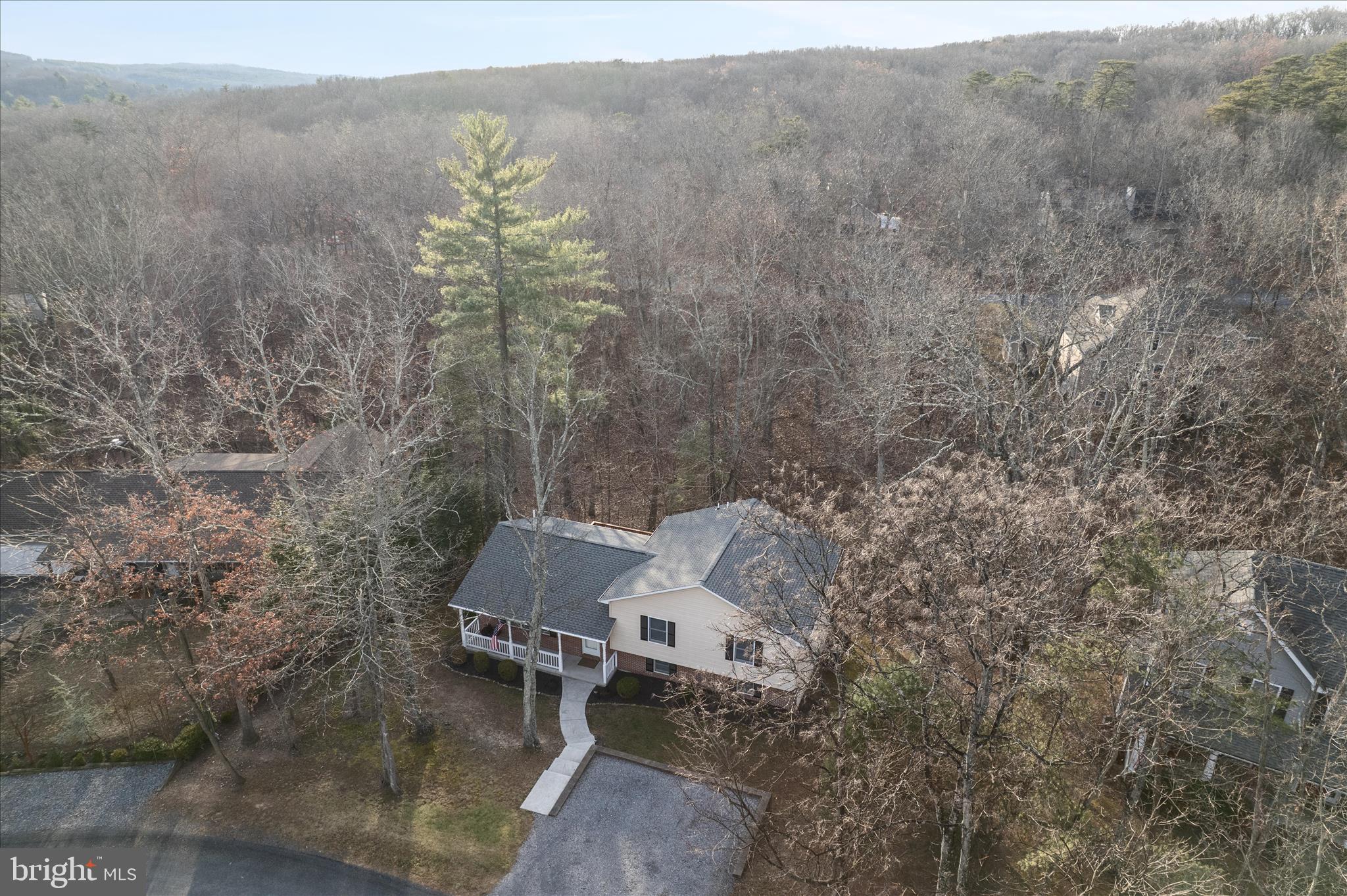 LAKE HOLIDAY ESTATES - Residential