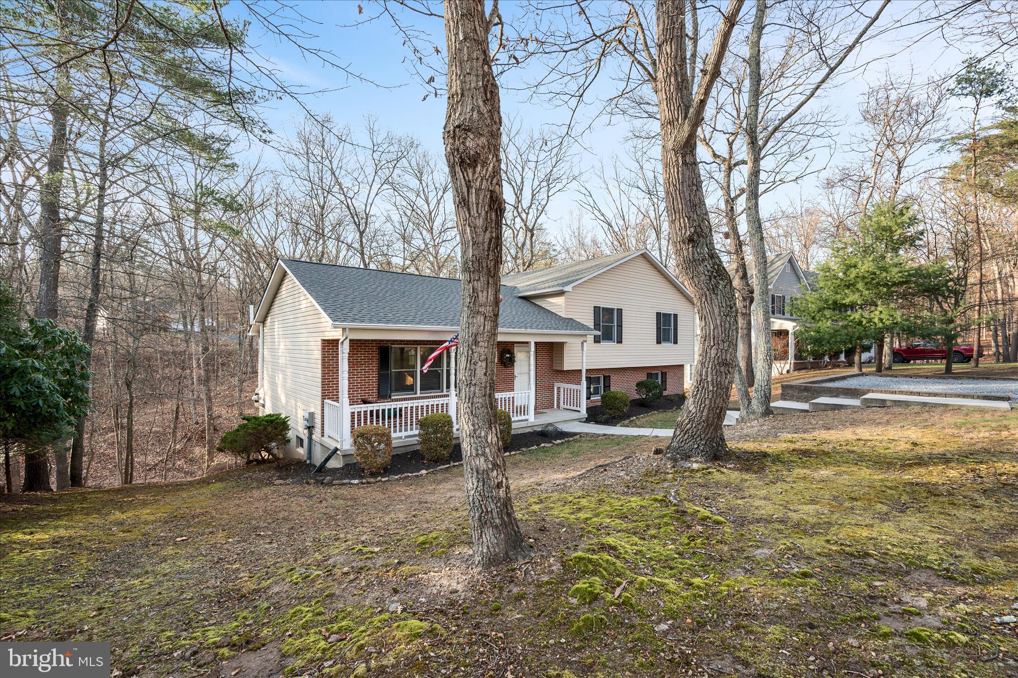 LAKE HOLIDAY ESTATES - Residential