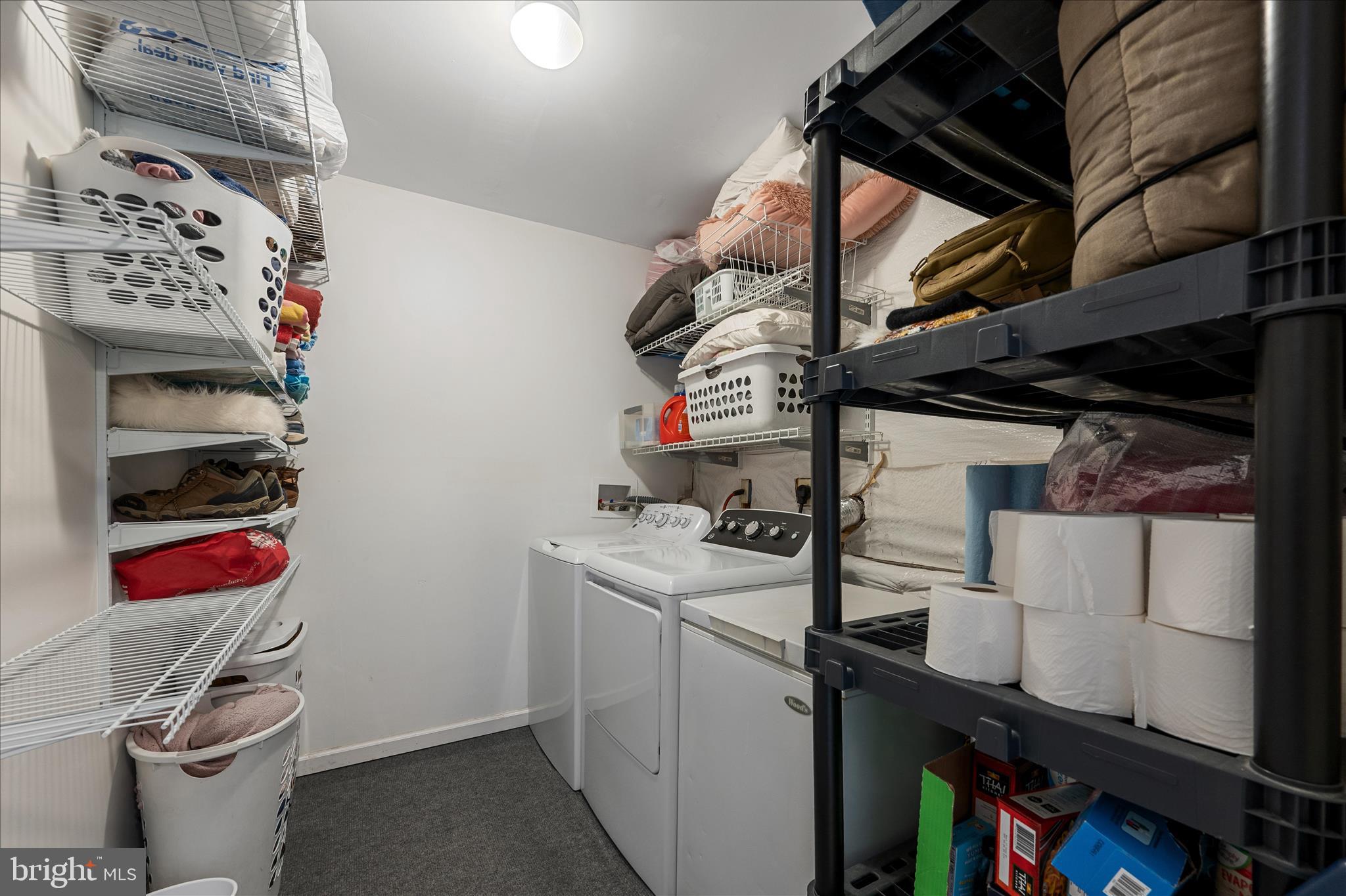 LAKE HOLIDAY ESTATES - Residential