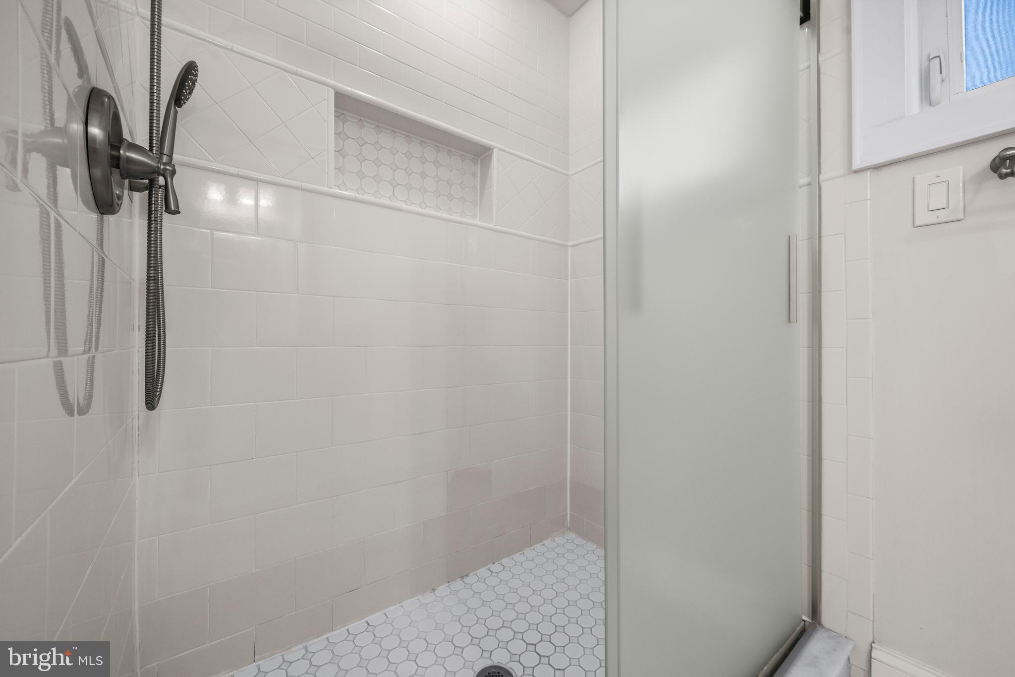 SILVER SPRING - Residential