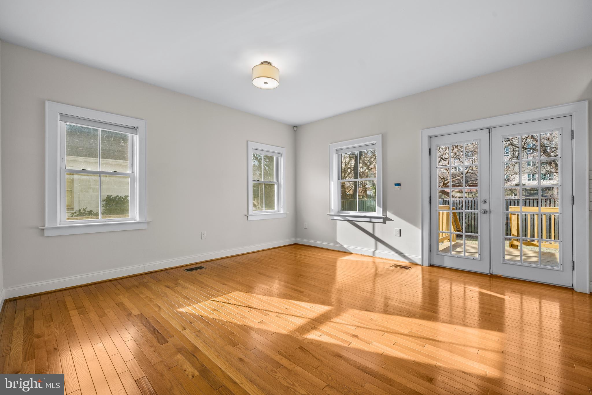 SILVER SPRING - Residential