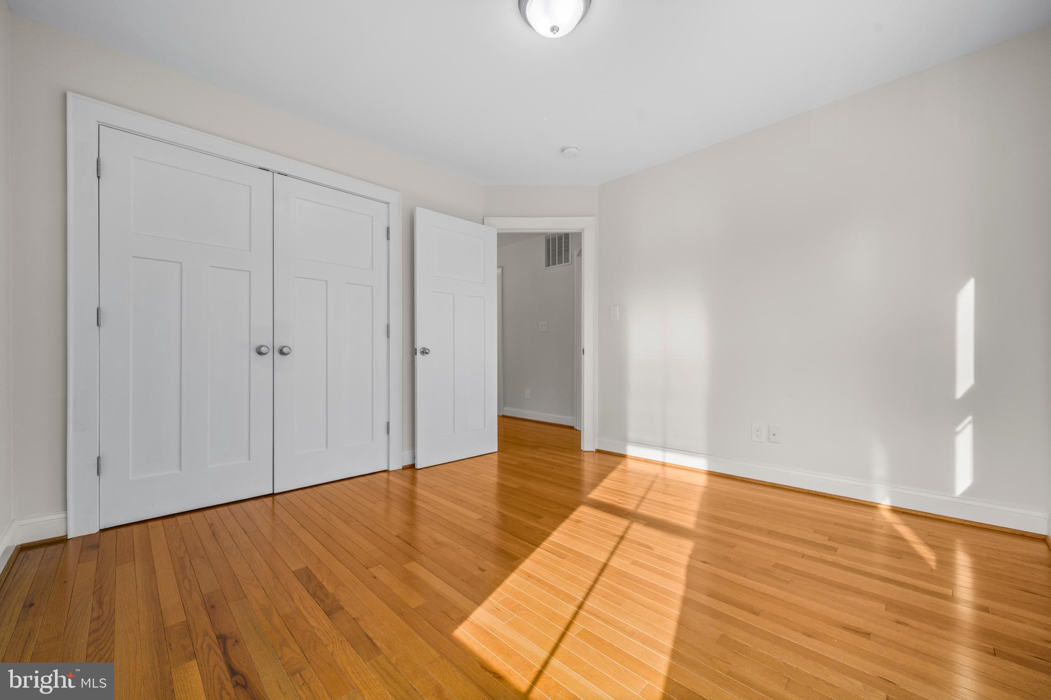 SILVER SPRING - Residential