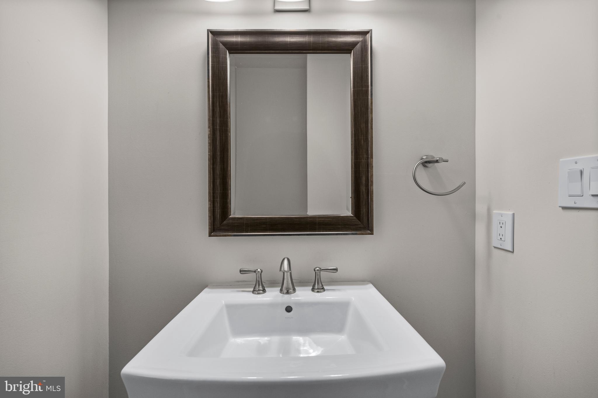 SILVER SPRING - Residential