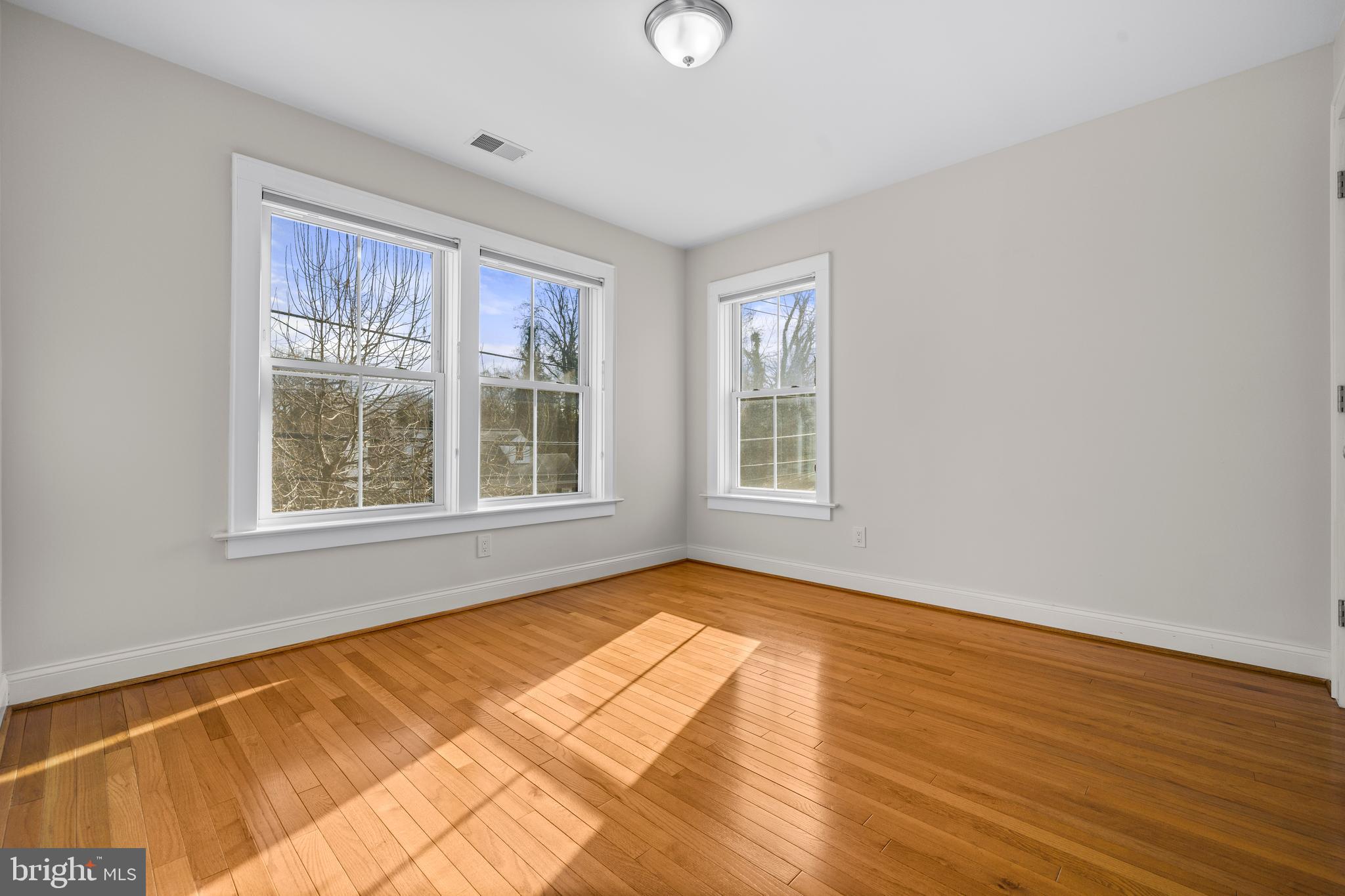 SILVER SPRING - Residential