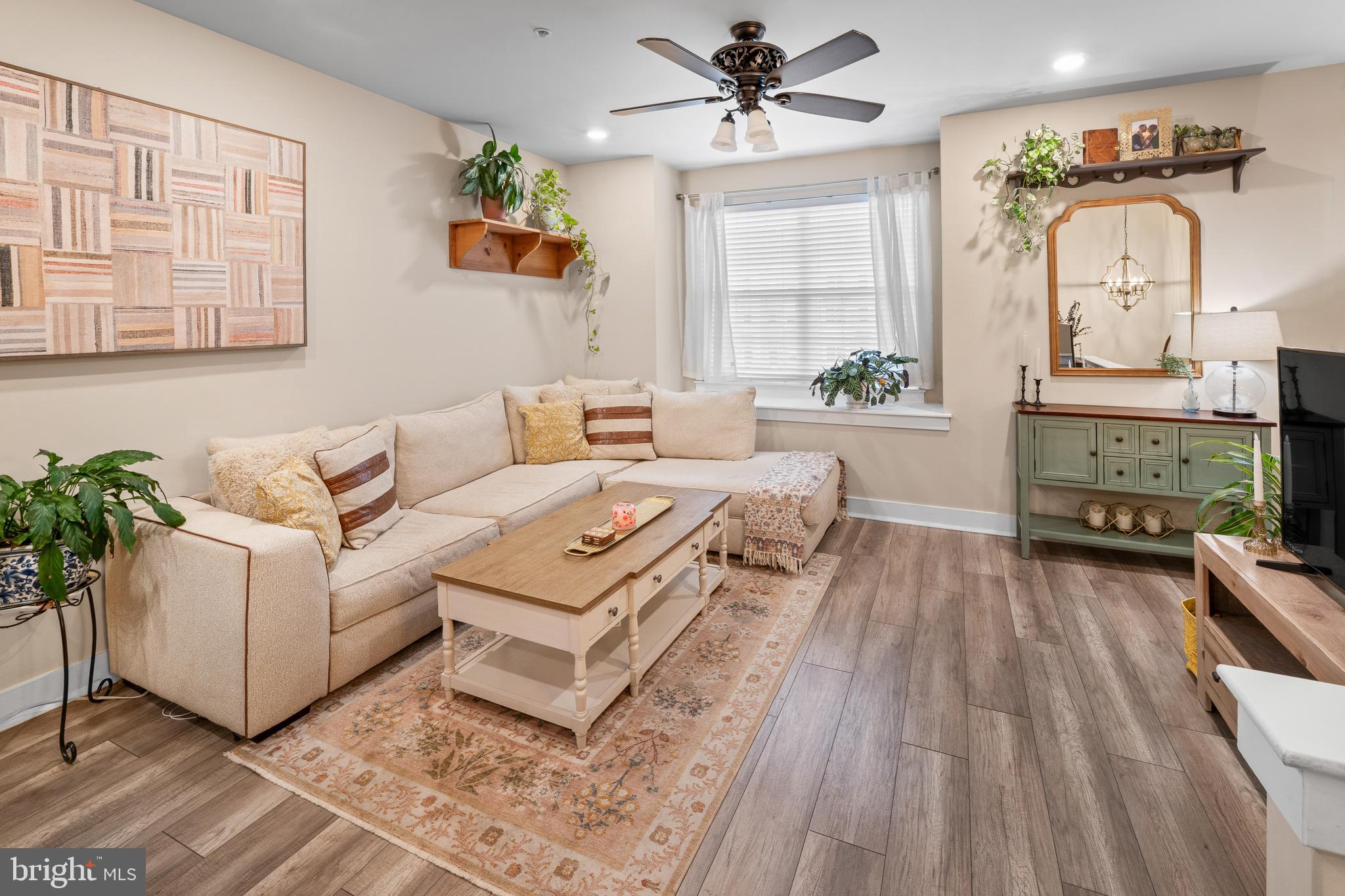 WATERSIDE - Residential