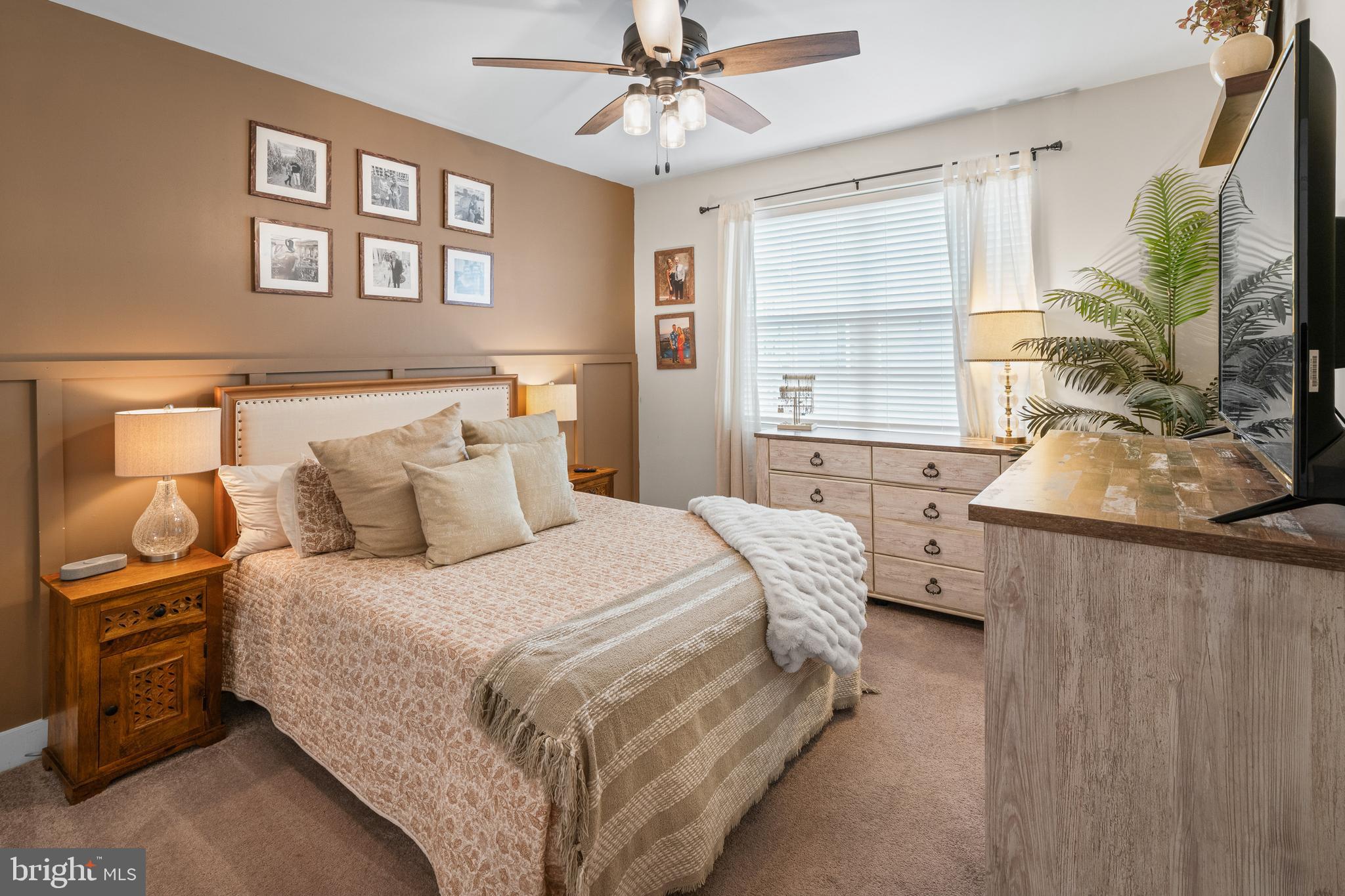 WATERSIDE - Residential