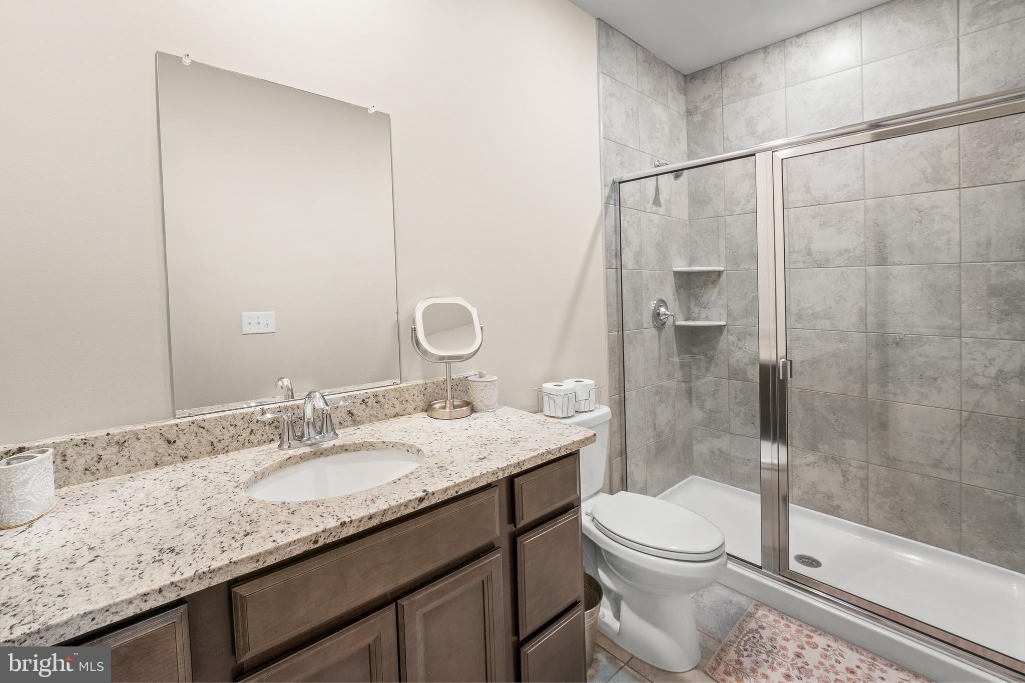 WATERSIDE - Residential