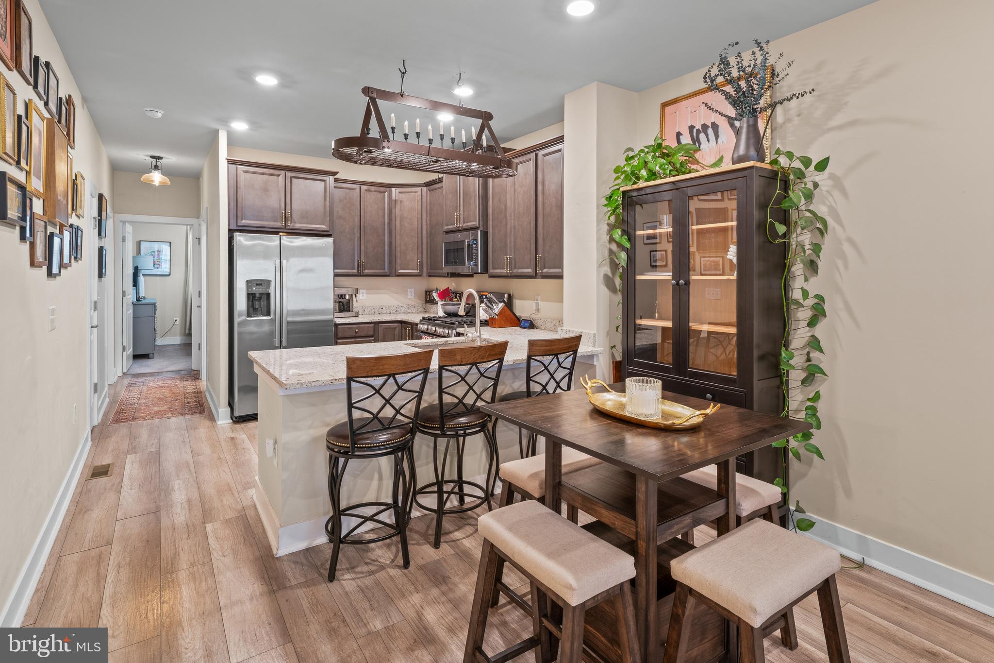 WATERSIDE - Residential