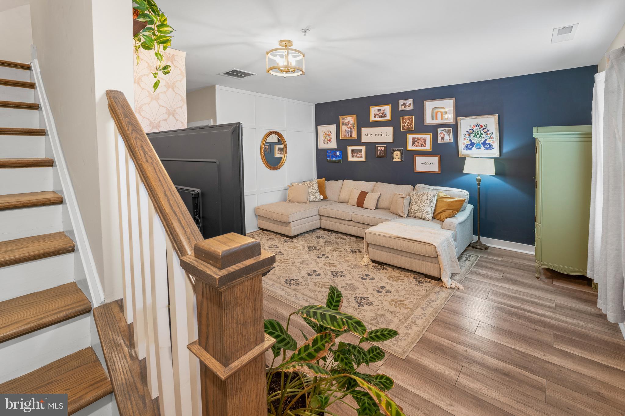 WATERSIDE - Residential