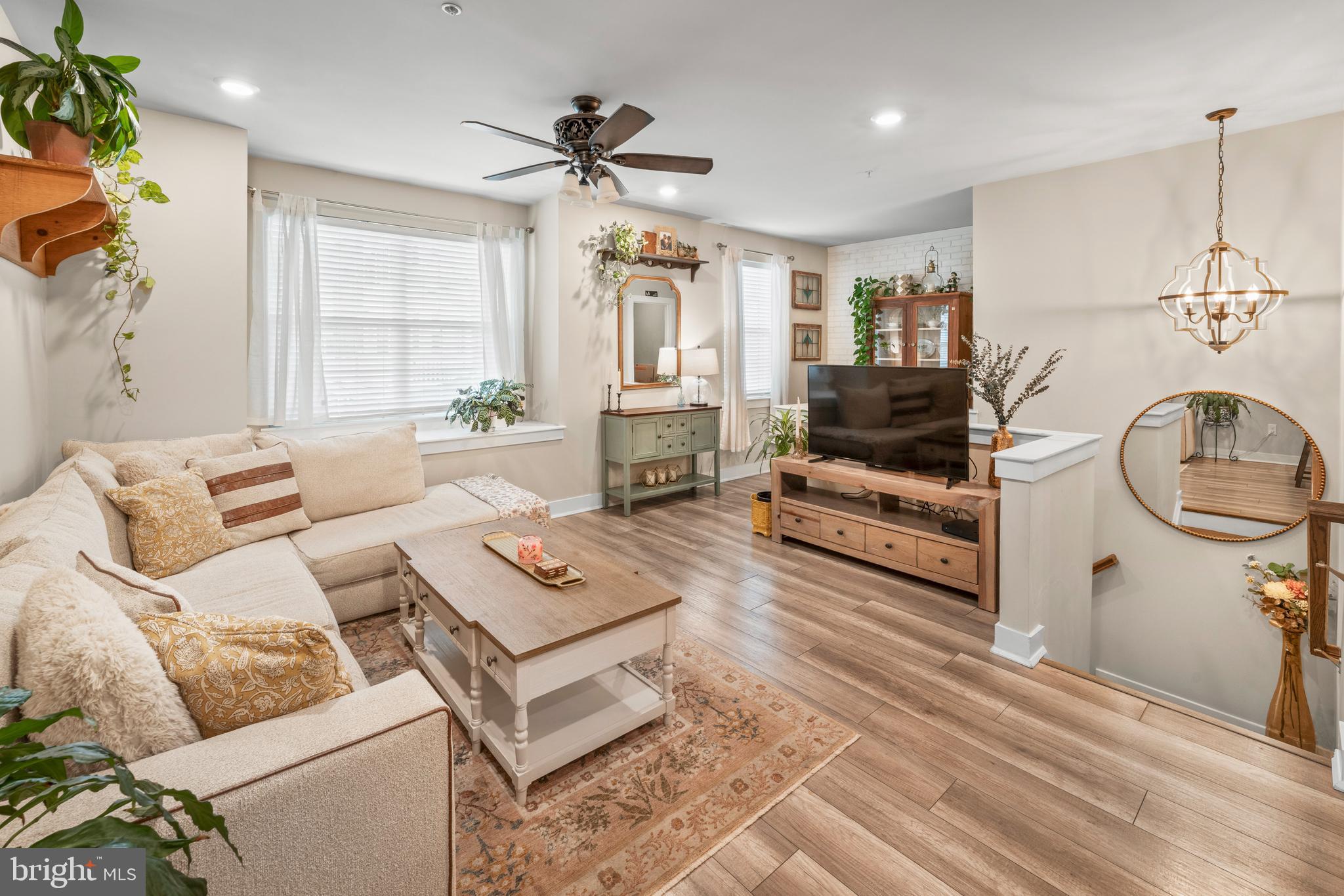 WATERSIDE - Residential