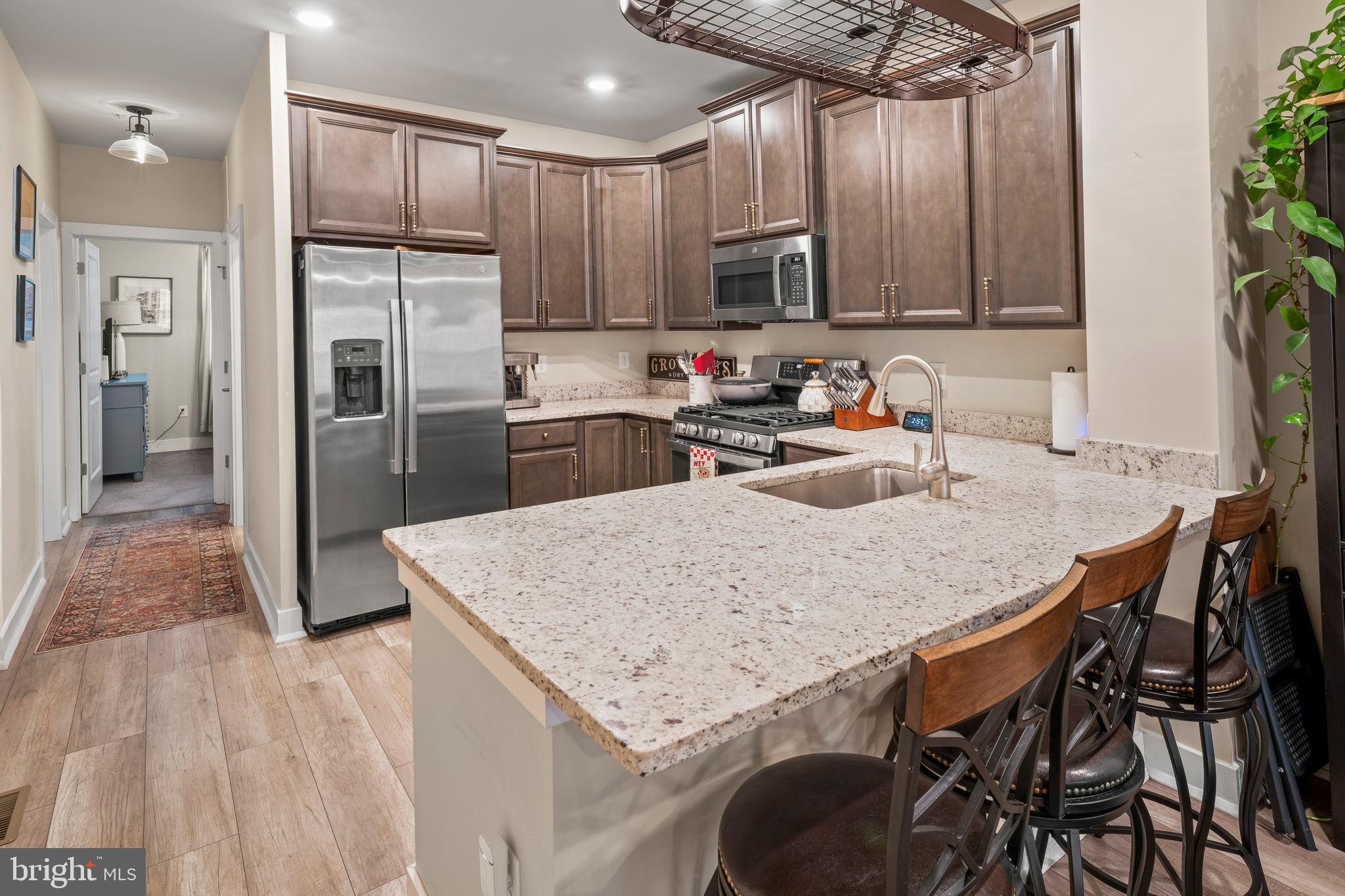 WATERSIDE - Residential